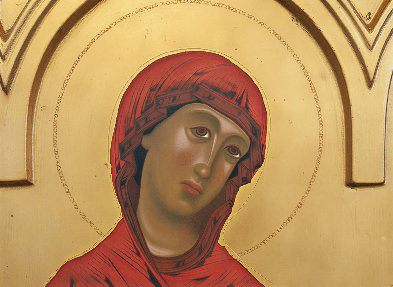 Vierge Rouge Éternelle